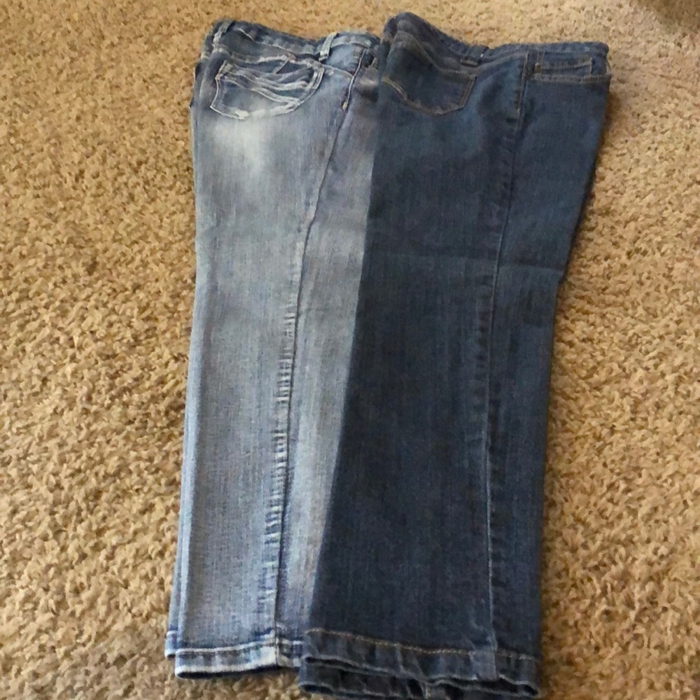 Skinny jeans dark blue size 9 light blue 7s